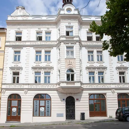 Rostovska 21 - Historic By Grebovka Park Ns17,27 *
